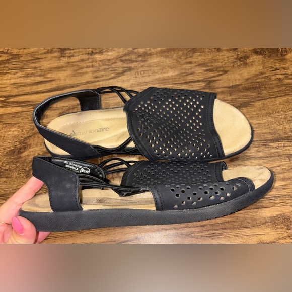 Cushionaire Sandals Size 8.5 - Picture 5 of 5
